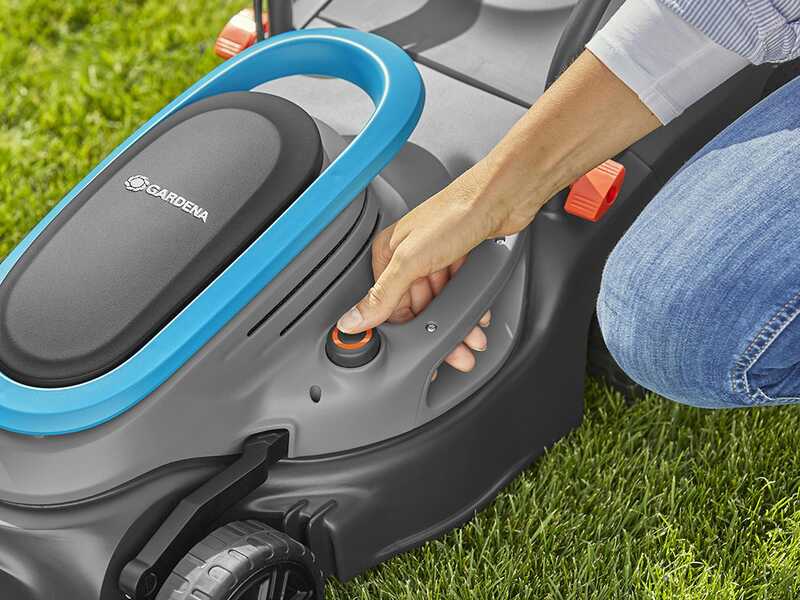 Gardena PowerMax 32/1200 - Tagliaerba elettrico - 1200 W - Taglio 32 cm