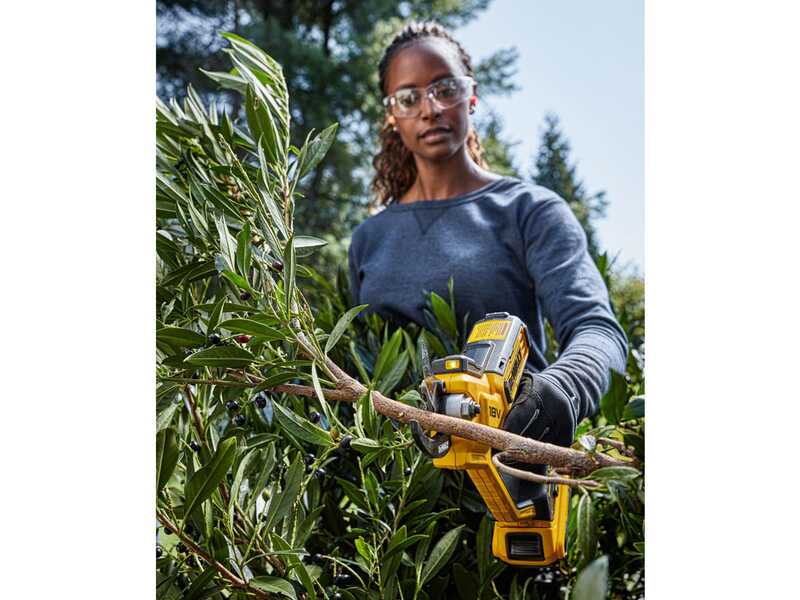 DeWalt DCMPP568N-XJ - Forbice elettrica da potatura - Diametro di taglio 38mm - SENZA BATTERIA E CARICABATTERIA