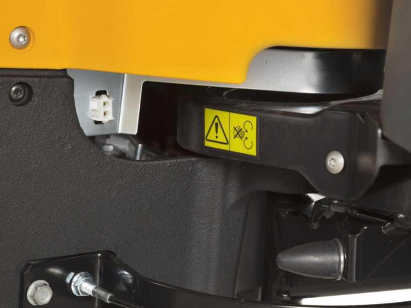Stiga Park 300 M - Trattorino con taglio frontale con cambio idrostatico - Front Mower