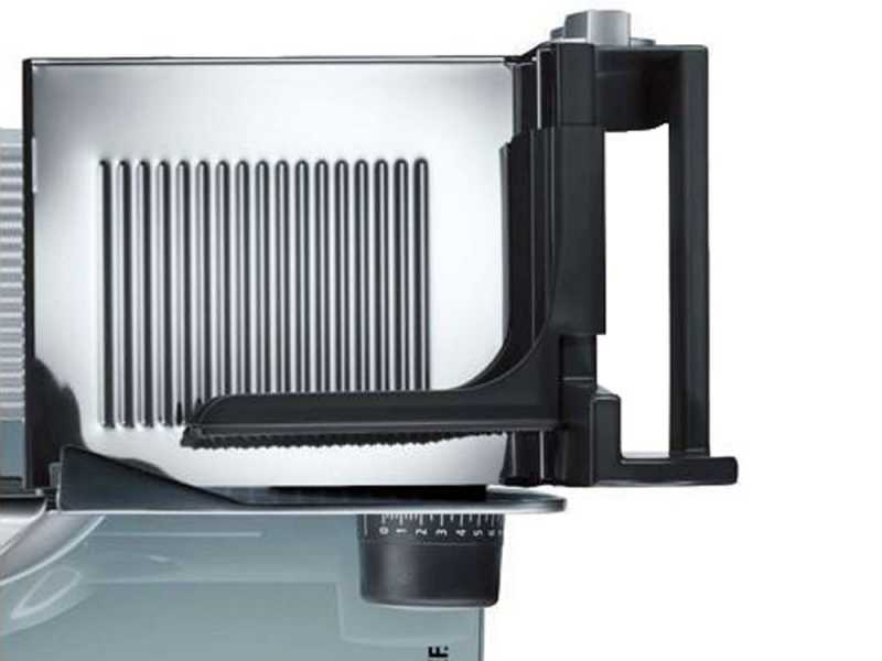 Graef Master M20 - Affettatrice con lama da 170 mm - Affila lama incluso