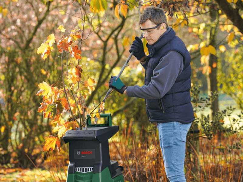 Bosch AXT 25 TC - Biotrituratore elettrico - Cesto di raccolta 53 L