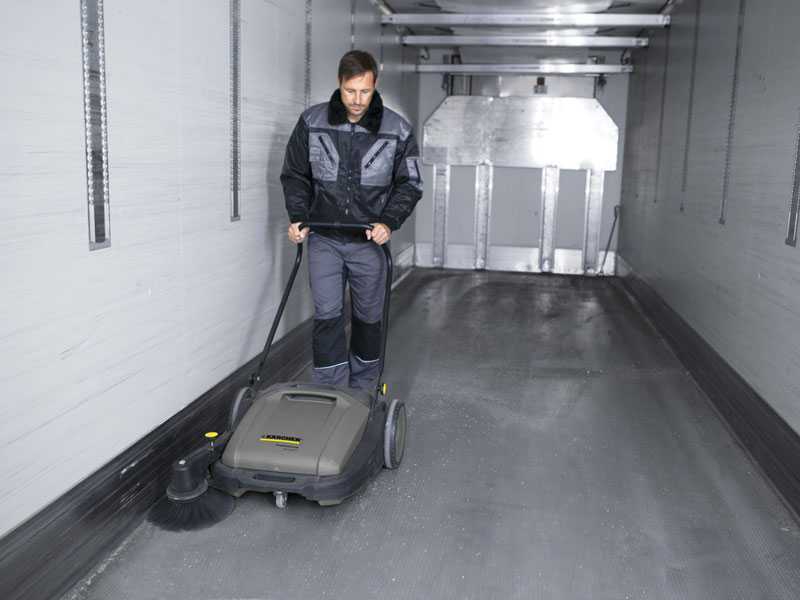 K&auml;rcher Pro KM 400 - Spazzatrice manuale a spinta con cesto di raccolta