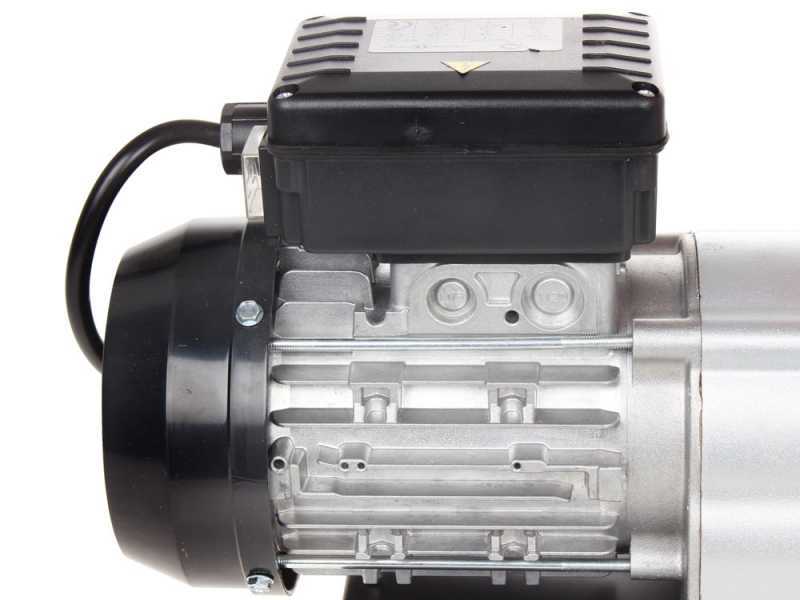 Tre Spade TC-8 YOUNG  -  Tritacarne elettrico - 300w - N.8
