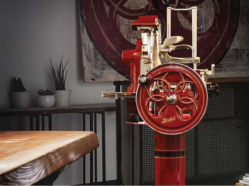 Berkel B2 Rossa - Affettatrice a volano con piedistallo - Lama in acciaio cromato da 265 mm