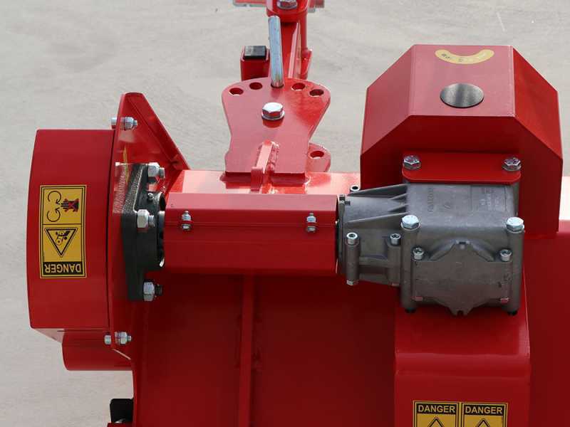 Trinciaerba per trattore Fu Top 96 M - Serie leggera - Spostamento manuale - Presa di forza antioraria (Rotazione sinistra)