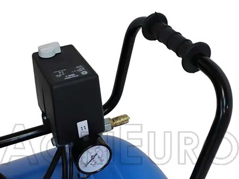 ABAC B5900B 270 CT5,5 - Compressore aria elettrico trifase a cinghia - Motore 5.5 HP - 270 lt