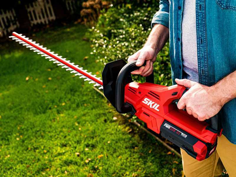 SKIL 0480 CA - Tagliasiepi a batteria 40V/2.5Ah - Lama da 65 cm