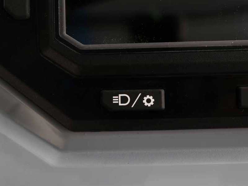 EGO TR 3801 E - B - Trattorino tagliaerba a batteria con cesto - 56V/40Ah