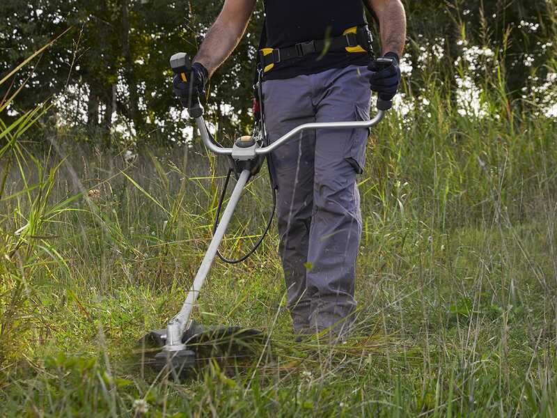 Stiga SBC 900 D AE Kit - Decespugliatore a batteria - 2x48V/7,5Ah