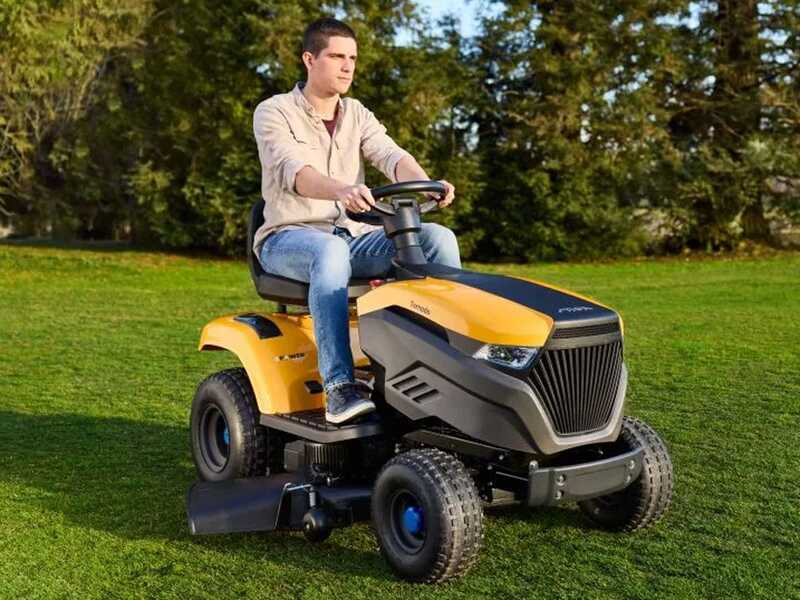 Stiga Tornado 398e - Motore elettrico a batteria 48V/30Ah - Scarico laterale