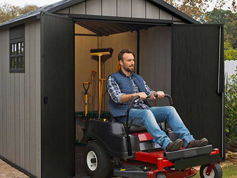 Keter Oakland 759 - Casetta da giardino - Con porta a doppia anta e finestra - 229x287x242 cm
