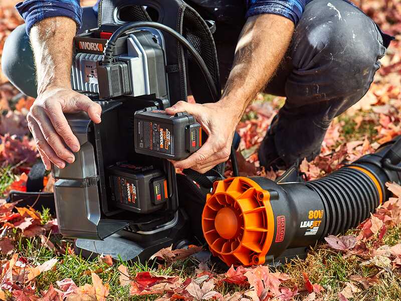 Worx Nitro WG572E - Soffiatore a spalla a batteria - 4x20V/4Ah