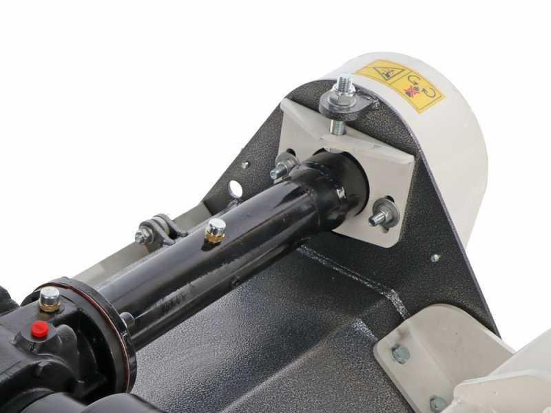 BlackStone RMOH 135 - Trinciaerba per trattore - Serie Media - Spostamento idraulico