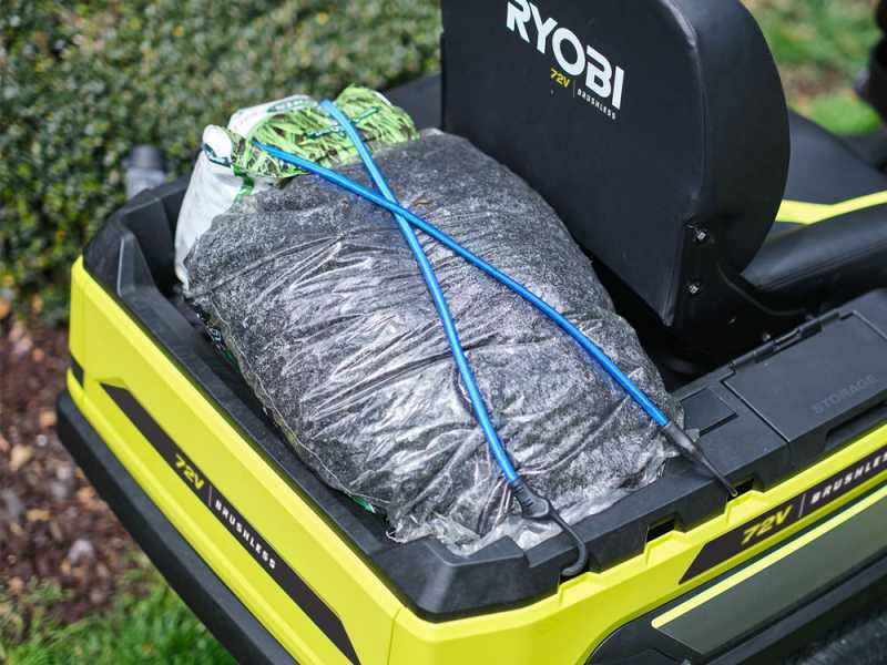 RYOBI RY72TMX117-310 - Trattorino tagliaerba a batteria - 72V / 3x10Ah
