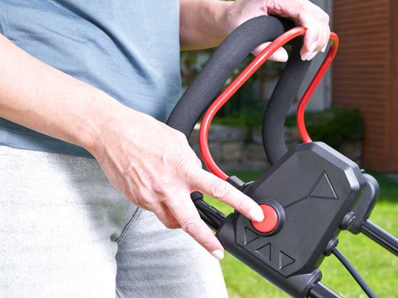 AL-KO 3.22 Li Easy - Tagliaerba a batteria - Taglio 32 cm - 2x 18V/2,5Ah