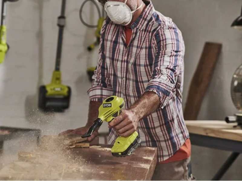 Ryobi RVI18-0 - Compressore a batteria portatile - 18V - SENZA BATTERIA E CARICABATTERIE
