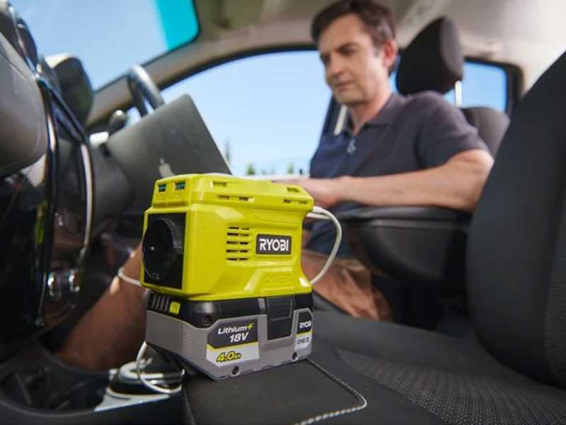 Ryobi RY18BI150B-0 - Inverter 18V - Potenza 150 W - Funzione caricabatterie - SENZA BATTERIA