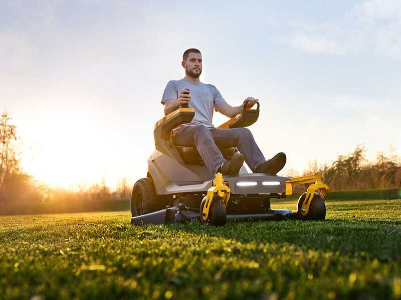 Stiga Gyro 700e - Trattorino assiale a batteria - Motore elettrico a batteria 48V - 64Ah