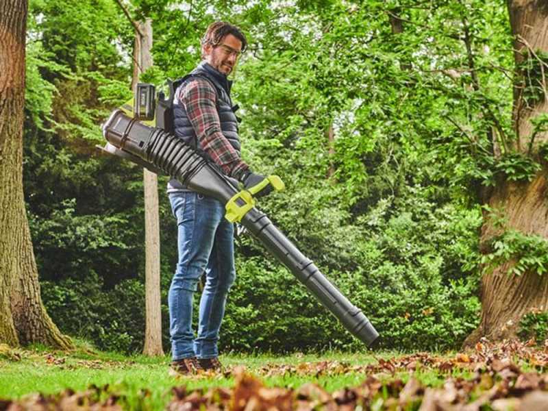 Ryobi RY36BPXB-0 - Soffiatore a zaino a batteria - SENZA BATTERIA E CARICABATTERIE