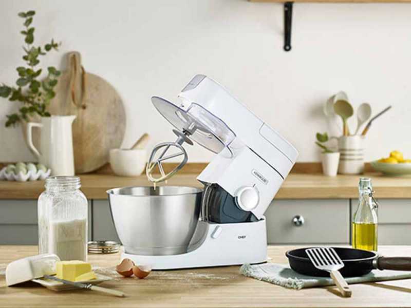 Kenwood Chef KVC3110W Bianca - Planetaria + frullatore AT337