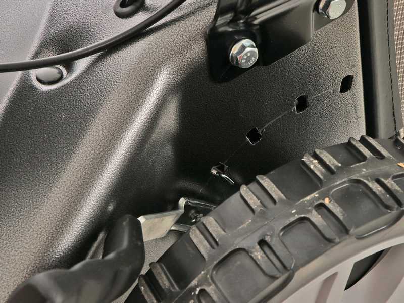 Marina Systems HR 57 SH - Tagliaerba a scoppio trazionato - 4IN1 - Motore Honda GCVx 200