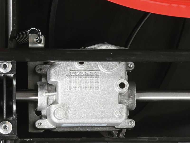 Marina Systems GRINDER 4x4 SH PRO - Tagliaerba a scoppio trazionato - Motore Honda GXV 160