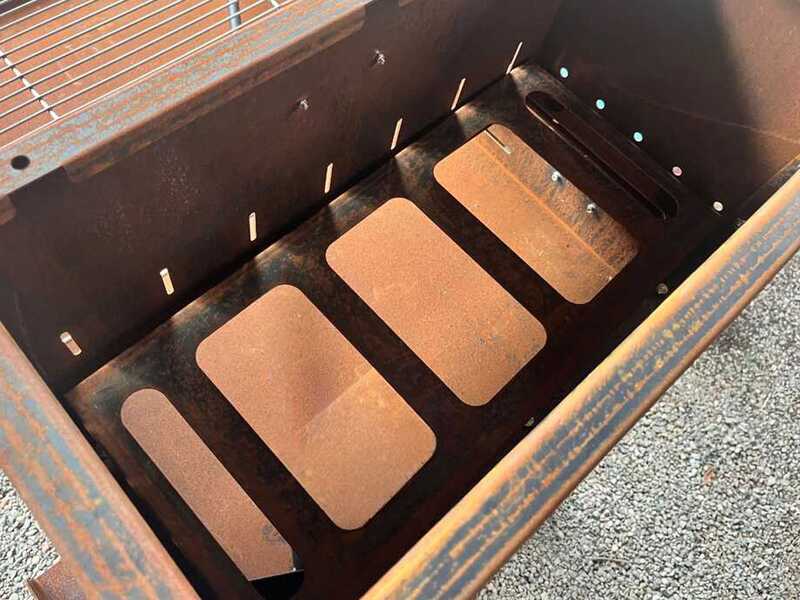 Barbecue a legna e carbone Super Flipper in corten