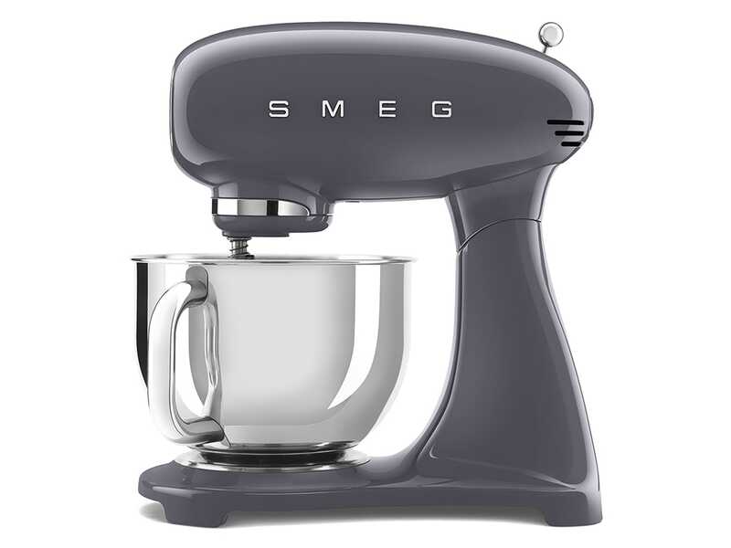 Smeg-yleiskoneen sivuprofiili ja nostettava pää