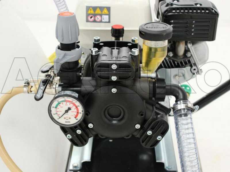 Kit motopompa irrorazione Comet APS41/Honda GX160 con carrello e serbatoio 120L