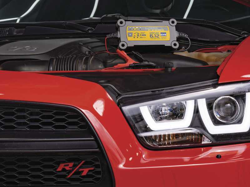 GYS Flash 6.12 - Caricabatterie e mantenitore di carica automatico - Batterie 12V da 1.2 a 125 ah