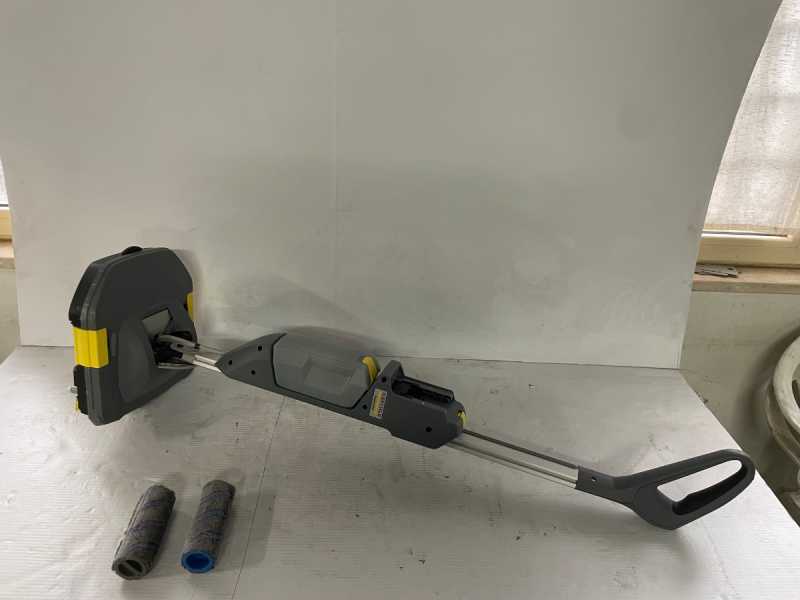 OUTLET - UTILIZZATO PER PROVA - Lavasciuga a batteria KARCHER BR 30/1 C Bp - 3 in 1: lava, asciuga, aspira - SENZA BATTERIA E CARICABATTERIA
