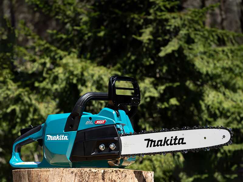 Makita XGT UC025GZ - Elettrosega a batteria 40V - Taglio da 35cm - SENZA BATTERIA E CARICABATTERIE