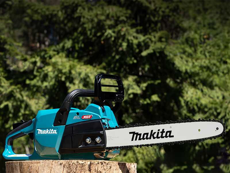 Makita XGT UC026GZ - Elettrosega a batteria 40V - Taglio da 40cm - SENZA BATTERIA E CARICABATTERIE