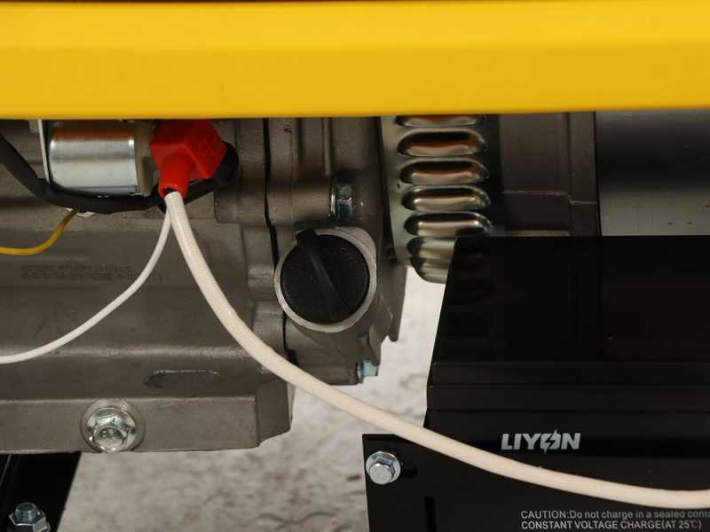 Stanley SG 4200B-1 - Gruppo elettrogeno a benzina - AVR - 4.3kW monfase