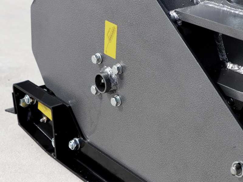 BlackStone BL 140 MSS - Trinciaerba per trattore - Serie leggera - Spostamento manuale