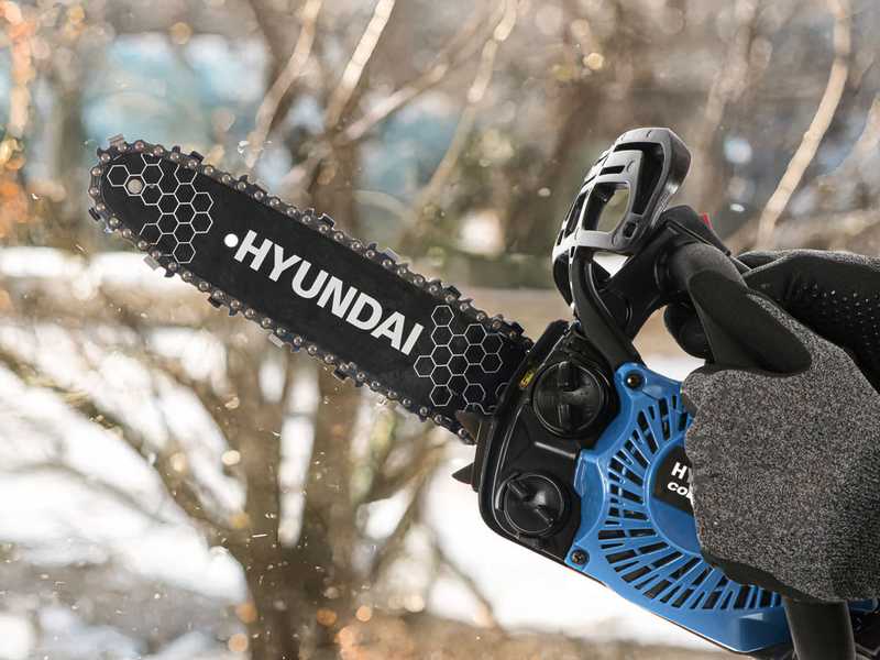 Hyundai TCS2510 - Motosega da potatura a scoppio - Lama da 25 cm