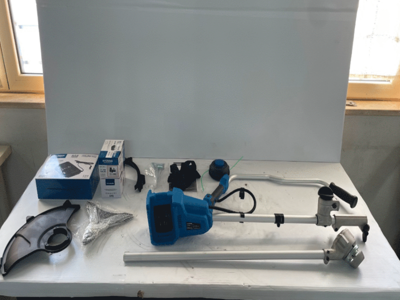 OUTLET - PICCOLI DIFETTI ESTETICI - Hyundai LCGT777-5-  Decespugliatore a batteria 40V - SENZA BATTERIE - SENZA CARICABATTERIE