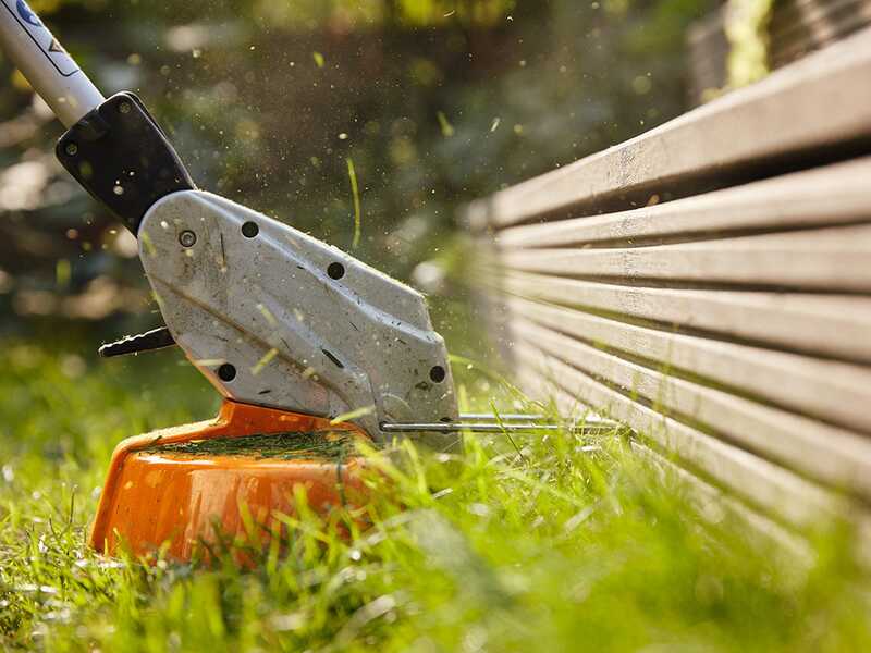 STIHL FSA 45 - Tagliabordi a batteria integrata - 18V