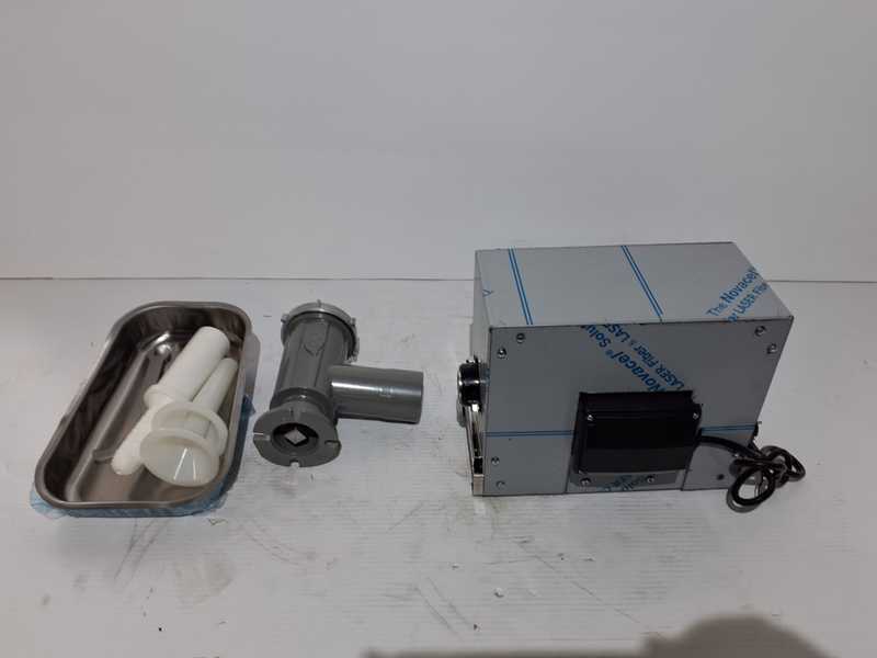 OUTLET - DA ESPOSIZIONE - Tritacarne elettrico AE-SM 22 ad inverter - 600W