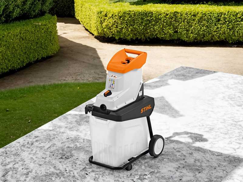 STIHL GHE 135 L - Biotrituratore elettrico - Taglio con rullo - Cesto di raccolta