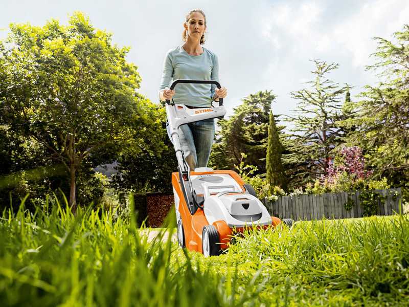 STIHL RMA 239 C - Tagliaerba a batteria - 36V 5Ah - Taglio 37 cm