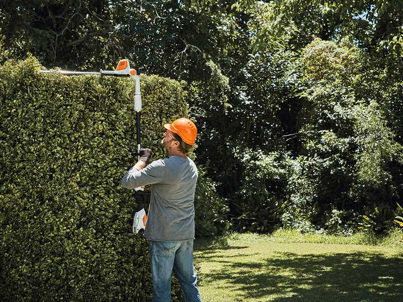 STIHL HLA 56 - Tagliasiepi a batteria su asta - Batteria da 36V 4Ah