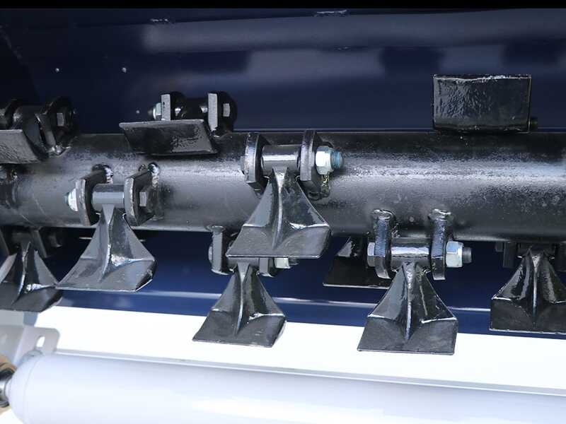 BullMach Maia 175 S  - Trinciaerba per trattore con disco interfilare - Serie media - Spostamento manuale