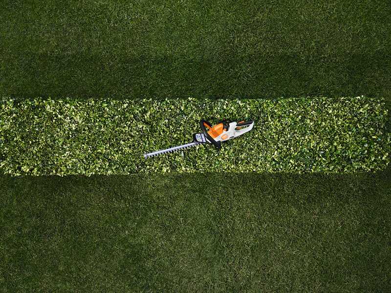 STIHL HSA 30 - Tagliasiepi con batteria AS - 10.8V 2.6Ah - Lama da 45 cm