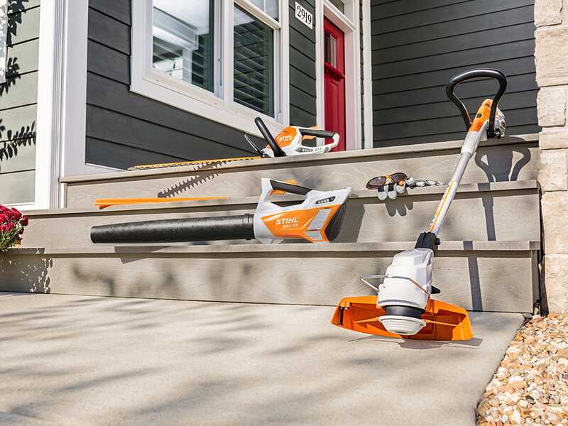 STIHL HSA45, Tagliasiepi a batteria integrata, lunghezza lama 50cm STIHL HSA45, Tagliasiepi a batteria integrata, lunghezza lama 50cm