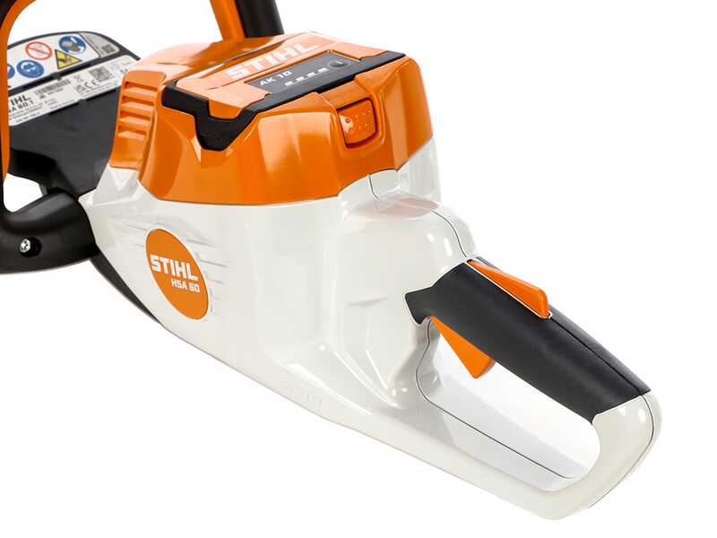 STIHL HSA 50 - Tagliasiepi con 2 batterie AK 10 - 36V 2Ah - Lama 50cm