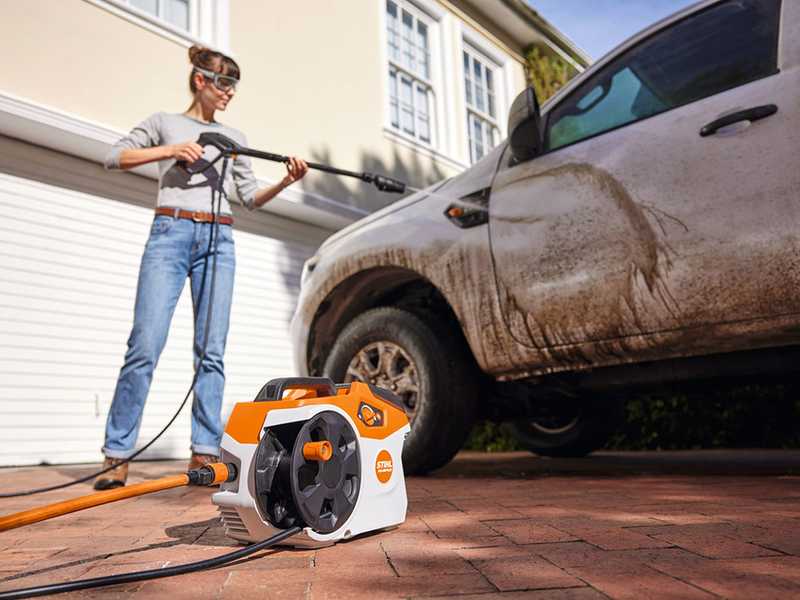STIHL REA 60 PLUS - idropulitrice a batteria - 36V - SENZA BATTERIE E CARICABATTERIA