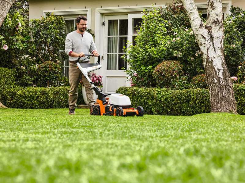 STIHL RMA 443 - Tagliaerba a batteria 36V - Taglio 41 cm - SENZA BATTERIA E CARICABATTERIA