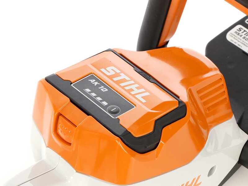 STIHL HSA 50 - Tagliasiepi con batteria AK 10 - 36V 2Ah - Lama 50cm