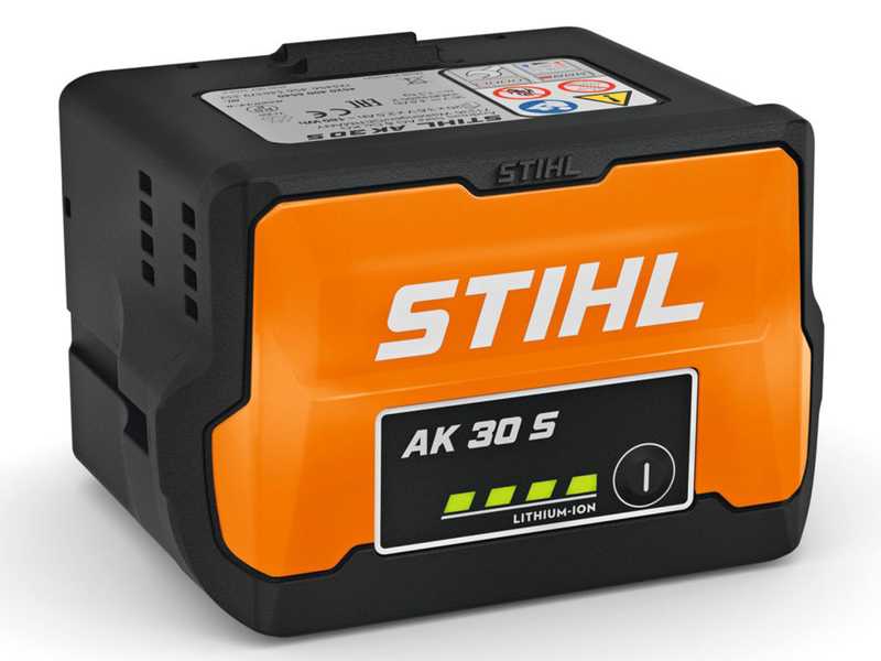 STIHL MSA 80 C-B Set - Elettrosega a batteria da taglio - Barra carving da 30 cm - 36V 5Ah